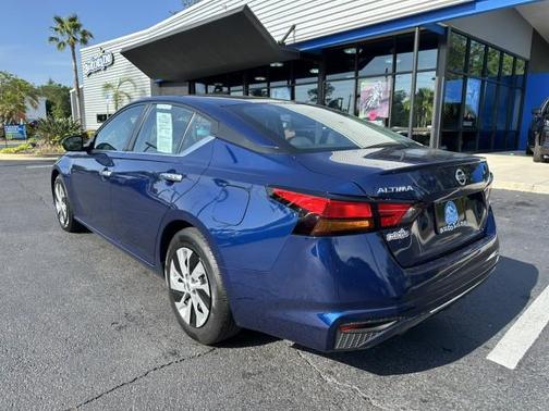 2022 Nissan Altima S FWD