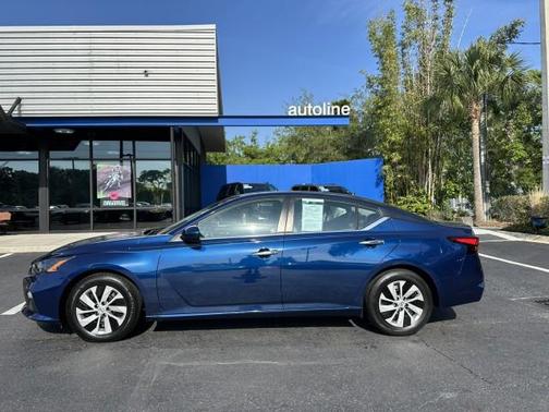 2022 Nissan Altima S FWD