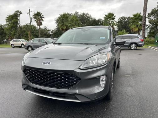2022 Ford Escape Titanium