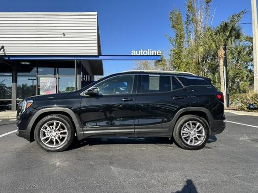 2024 GMC Terrain SLT