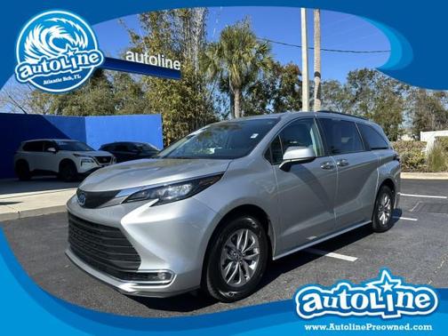 2024 Toyota Sienna XLE