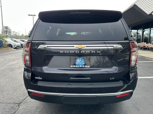 2023 Chevrolet Suburban LT