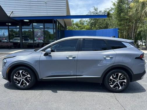 Everlasting Silver 2023 Kia Sportage EX