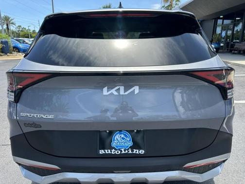Everlasting Silver 2023 Kia Sportage EX