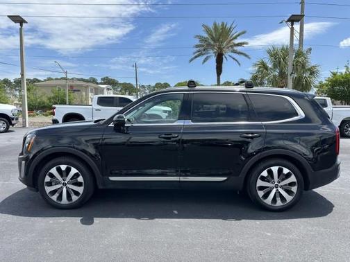 Ebony Black 2022 Kia Telluride EX