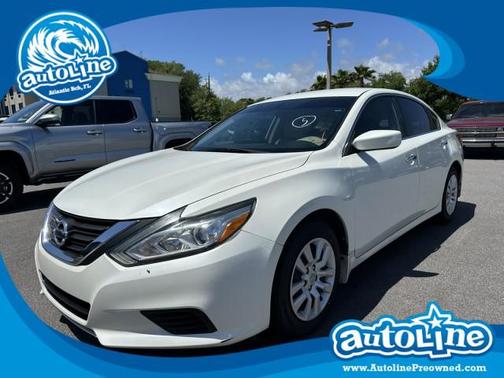 Pearl White 2017 Nissan Altima 2.5 S