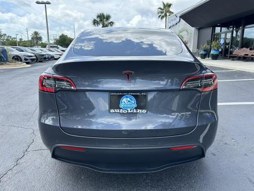 2021 Tesla Model Y Long Range Dual Motor All-Wheel Drive