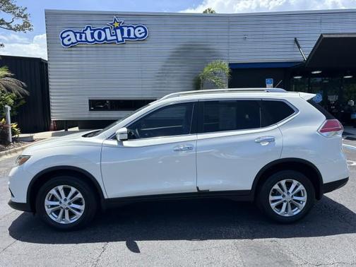 Pearl White 2016 Nissan Rogue SV