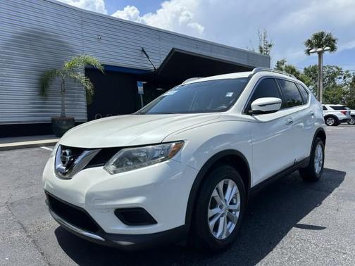 Pearl White 2016 Nissan Rogue SV