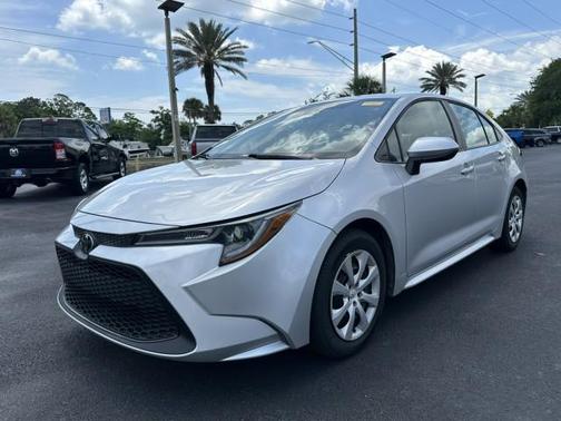 Classic Silver Metallic 2022 Toyota Corolla LE