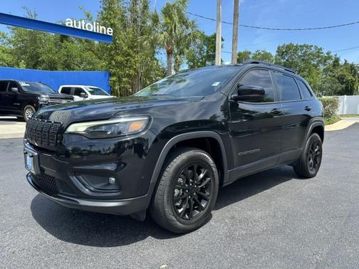 2023 Jeep Cherokee Altitude