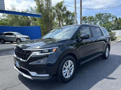 Aurora Black 2022 Kia Carnival LXS