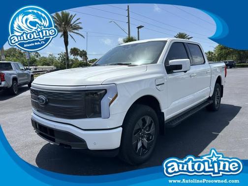 Star White Metallic Tri-Coat 2023 Ford F-150 Lightning LARIAT
