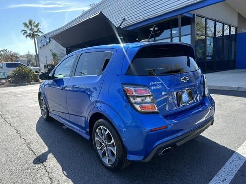 2020 Chevrolet Sonic FWD Hatchback LT 5-Door