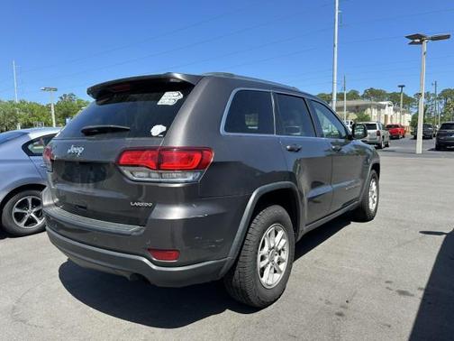 2020 Jeep Grand Cherokee Laredo