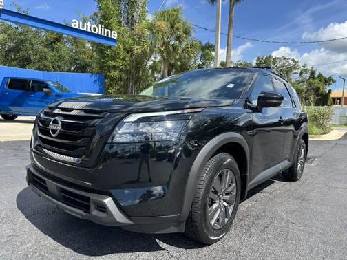 Super Black 2024 Nissan Pathfinder SV FWD