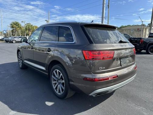 2019 Audi Q7 45 Premium Plus