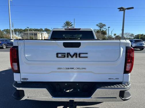 2022 GMC Sierra 1500 SLE