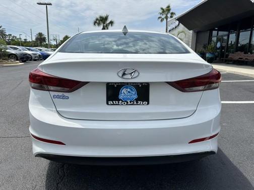 2017 Hyundai ELANTRA Limited
