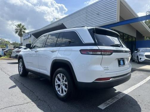 Bright White Clearcoat 2022 Jeep Grand Cherokee Limited