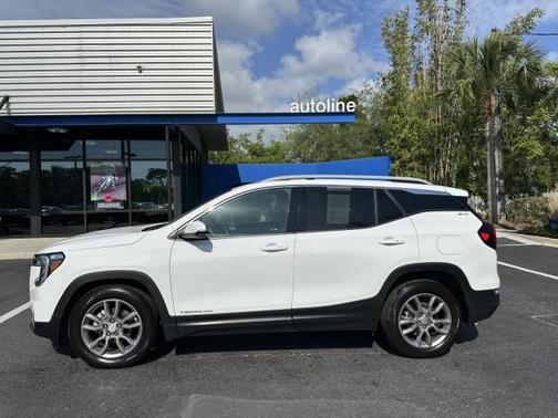 2023 GMC Terrain SLT
