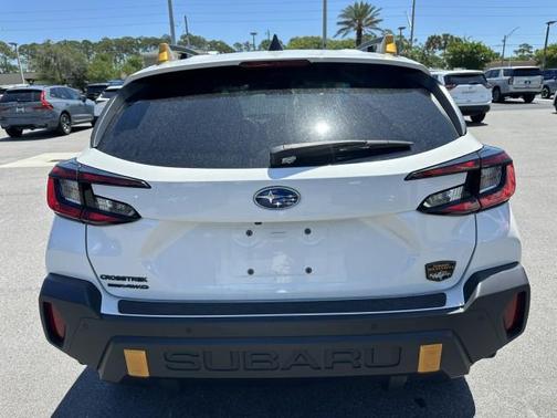 Crystal White Pearl 2024 Subaru Crosstrek Wilderness