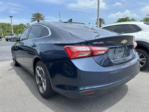 Northsky Blue Metallic 2022 Chevrolet Malibu FWD LT
