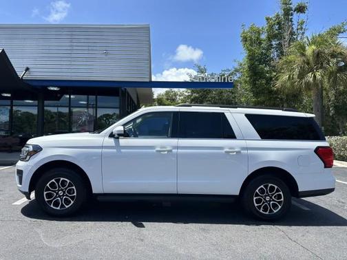 Oxford White 2024 Ford Expedition Max XLT