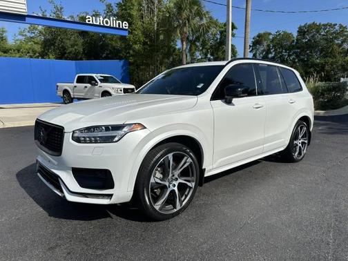 2020 Volvo XC90 T5 R-Design