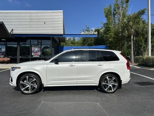 2020 Volvo XC90 T5 R-Design