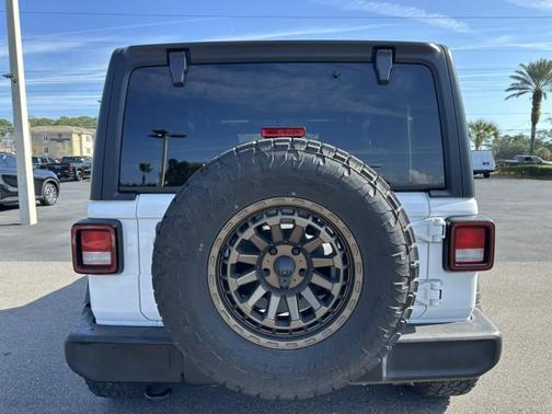 2022 Jeep Wrangler Sport S