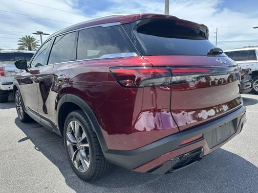 Deep Bordeaux 2023 INFINITI QX60 Luxe
