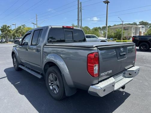 Gun Metallic 2019 Nissan Frontier SV