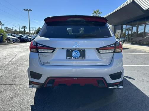 2024 Mitsubishi Outlander Sport 2.0 LE