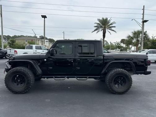 Black Clearcoat 2020 Jeep Gladiator Sport S