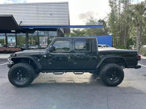 Black Clearcoat 2020 Jeep Gladiator Sport S