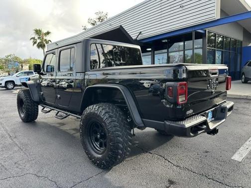 Black Clearcoat 2020 Jeep Gladiator Sport S