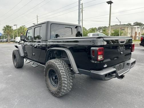 Black Clearcoat 2020 Jeep Gladiator Sport S