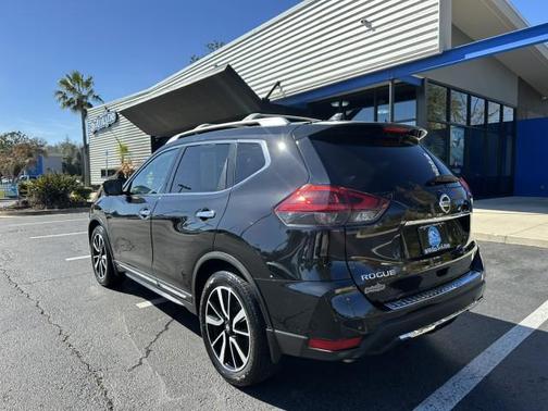 2020 Nissan Rogue SL