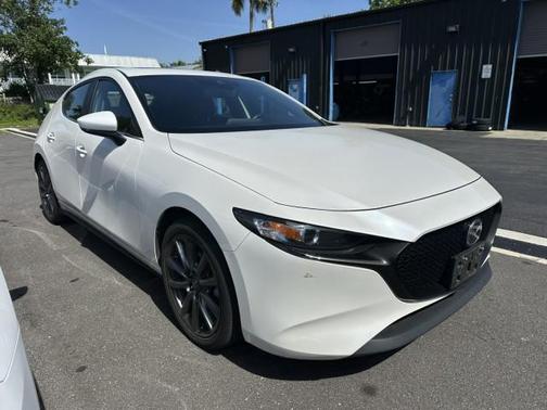2023 Mazda Mazda3 FWD w/Preferred Package