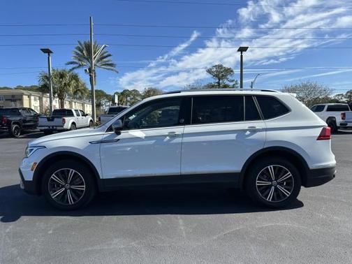 2024 Volkswagen Tiguan 2.0T Wolfsburg Edition