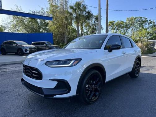 Platinum White Pearl 2025 Honda HR-V 2WD Sport