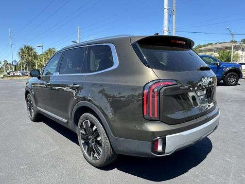 Dark Moss 2024 Kia Telluride SX