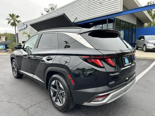 Phantom Black 2025 Hyundai TUCSON SEL