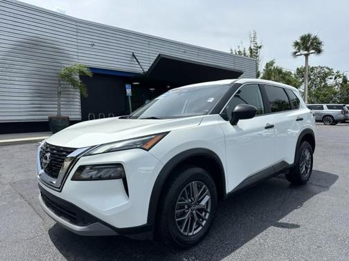 Glacier White 2023 Nissan Rogue S