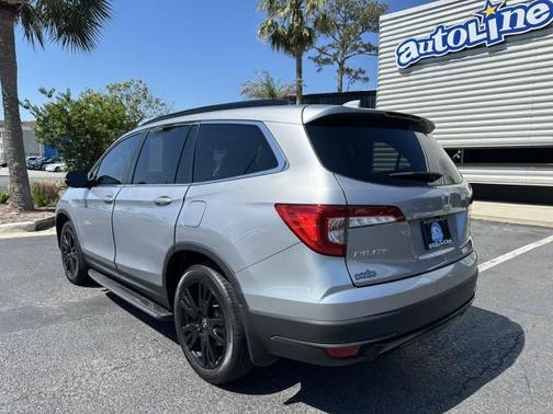 Lunar Silver Metallic 2022 Honda Pilot 2WD Special Edition