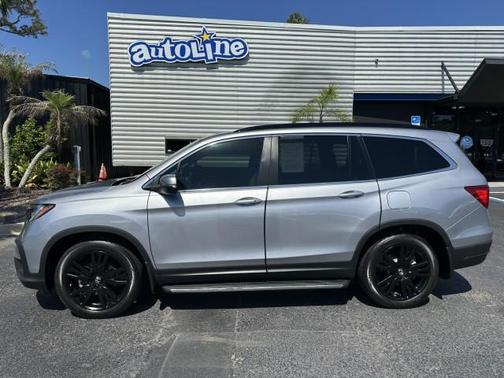 Lunar Silver Metallic 2022 Honda Pilot 2WD Special Edition