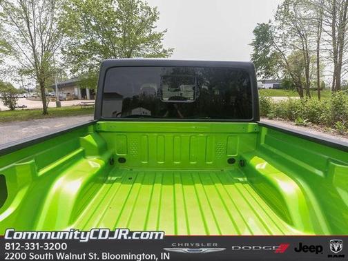2025 Jeep Gladiator Sport