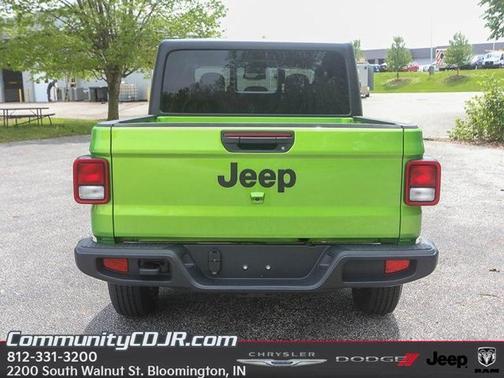 2025 Jeep Gladiator Sport