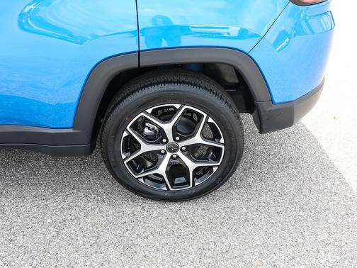 Hydro Blue Pearlcoat 2026 Jeep Compass Limited